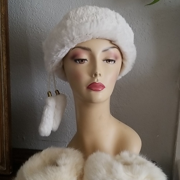 Winter White CrownCap Headband main image 5